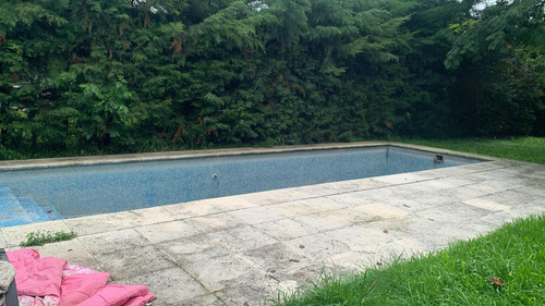 Casa En Venta, Club Privado Loma Verde.