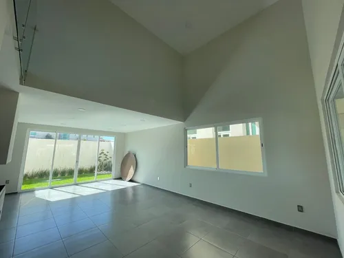 Casa En Venta En Gran Quinta Por La Uvm