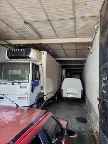 Imagen 2 de 8 de En Venta Galpón Zona Industrial La Naya Baruta