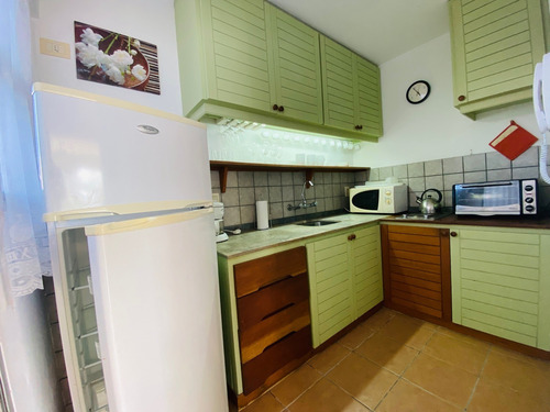 Imagen 4 de 8 de Apartamento En Alquiler Temporario De 1 Dormitorio C/ Cochera En Península