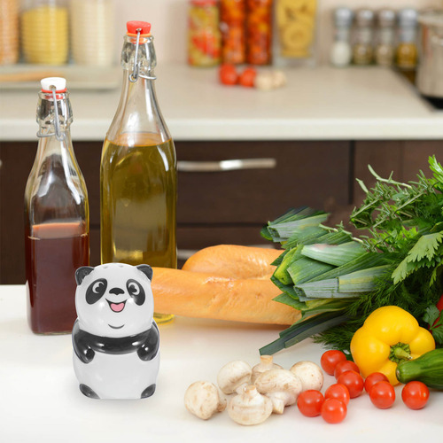 Panda Molding Pepper Shaker Kitchen Saler Jar Ceramic Panda