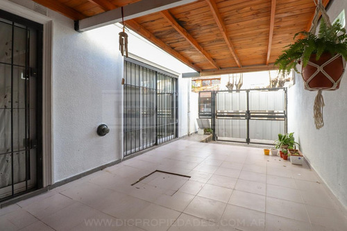 Imagen 15 de 20 de Duplex 4 Ambientes Venta - Florida Oeste