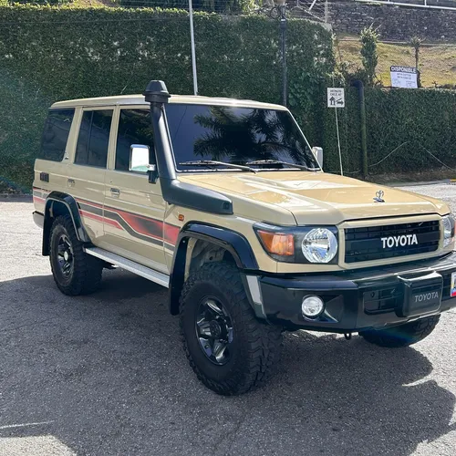 Toyota Machito Lc 76