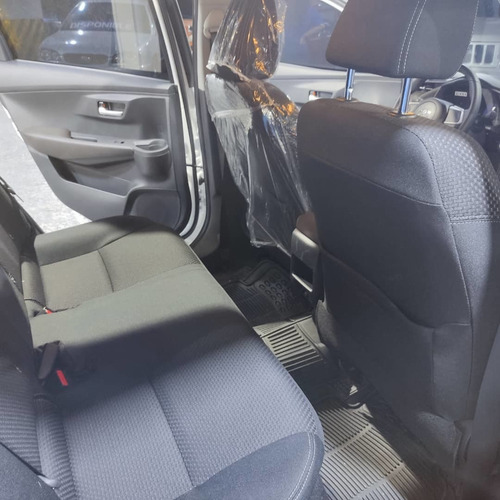 Imagen 9 de 14 de Toyota Yaris E 2023