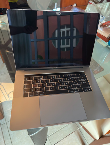 Macbook Pro 15 Pulgadas 16 Ram 4gb Radeon (Usado)
