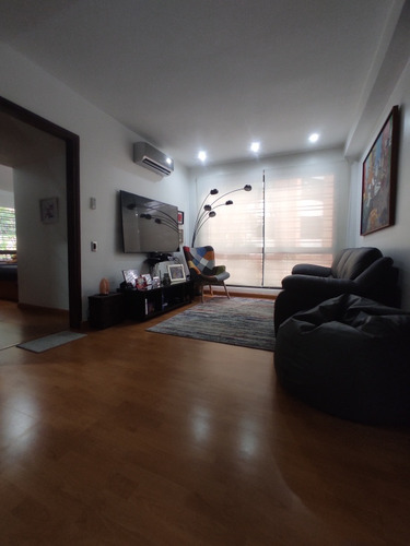 Town House En Venta. Urb. Santa Eduvigis