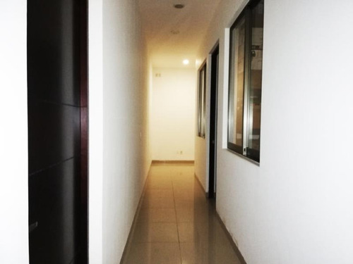 Imagen 3 de 6 de Casa Sola En Venta Centro