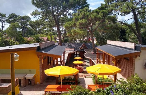 Venta De Hostel La Gran 7 + Departamento - Villa Gesell