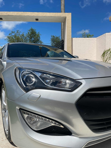 Hyundai Genesis 3.8 Coupe 300cv 8at