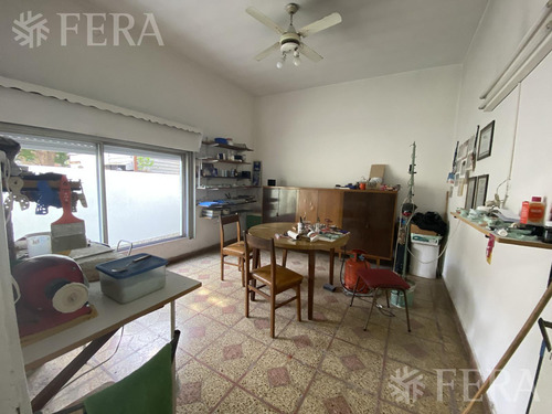 Venta De Casa De 3 Amb Con Local En Lanús Oeste