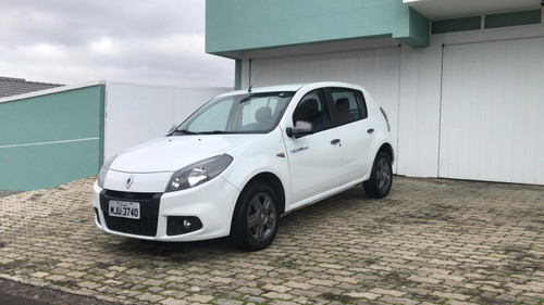 Renault Sandeiro Tech Run 2014
