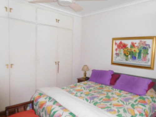 Imagen 12 de 23 de Departamento De 4 Amb. Con Dependencias -2 Balcones Y 2 Cocheras Unico