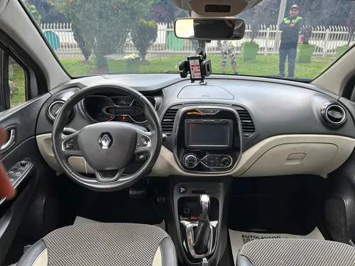Renault Captur 2.0 Intens Automática