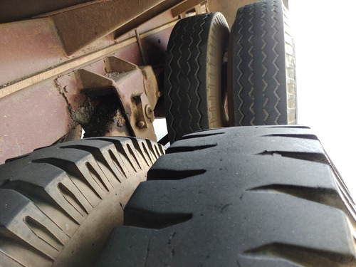 Imagem 6 de 14 de Mb 1113 75/75 Truck Baú 7,5mx 2,6m - R$ 55.000