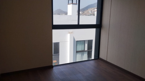 Alquiler Departamento En Santiago De Surco S/ 2,600
