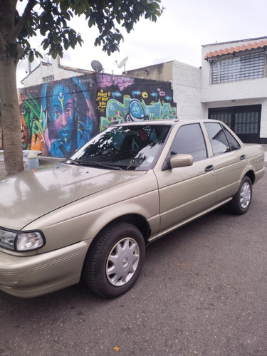 Nissan Sentra 1.6 B13 Super