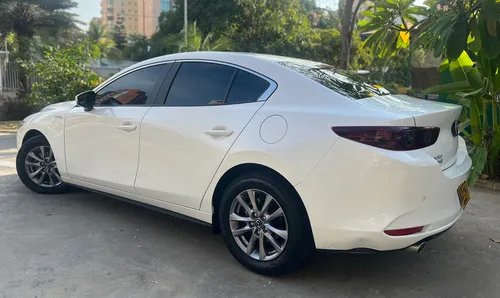 Mazda 3 2.0 Touring