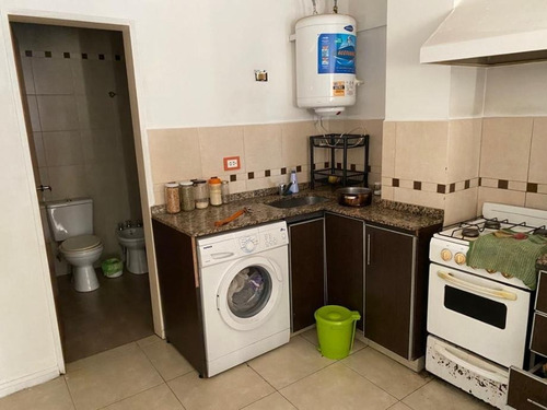 Imagen 5 de 10 de Departamento Monoambiente En Venta - Moron Centro