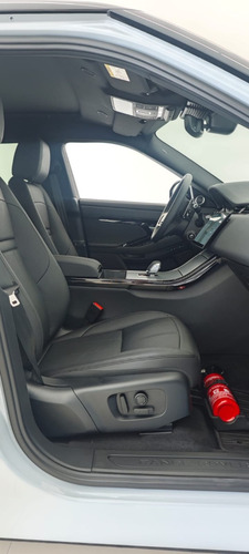 Range Rover Evoque 2025 S 200ps