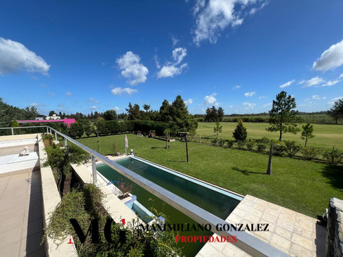 Casa Venta Las Cañuelas 7 Ambientes