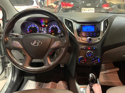 Imagem 6 de 8 de Hyundai Hb20x 1.6 Automático Impecável