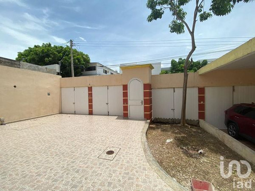 Venta Casa 5 Ambientes Los Laureles