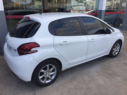 Peugeot 208 1.2 Active