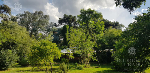 Casa Sobre Lote De 2500m2  En Esquina Apto Desarrollo Multifamiliar O División En 3 Lotes