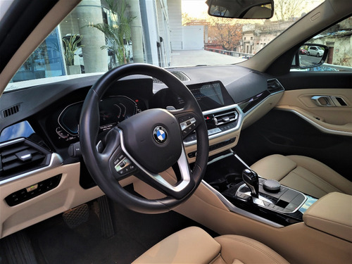 BMW Serie 3 3.0 330i Sedan Sport Line 252cv