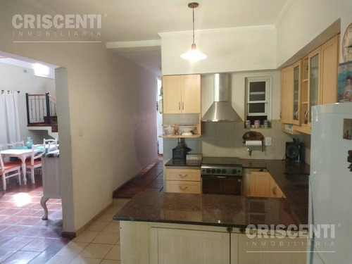 Imagen 18 de 30 de Casa En Zona Residencial De Fisherton 4 Dormitorios