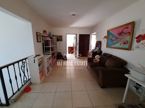 Imagen 8 de 13 de Casa En Arroyo Hondo Nuevo, 2 Niveles, 4 Habitaciones, Detras Del Nacional