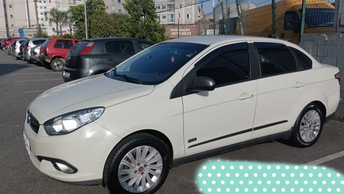 Fiat Grand Siena 1.6 16v Essence Flex Dualogic 4p
