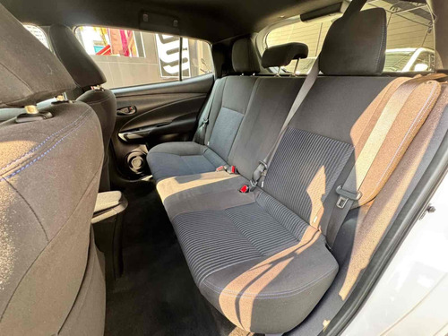 Toyota Yaris 1.3 16V FLEX XL LIVE MULTIDRIVE