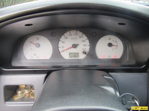 Imagen 16 de 25 de Nissan D21 2.4l