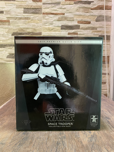 Star Wars Space Trooper Mini Bust Pg Exclusivo