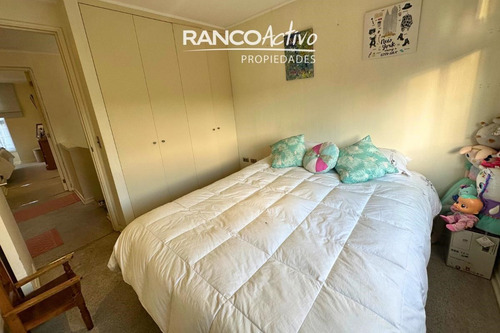 Amplia Y Bien Mantenida Casa En Venta 3d, 3b Bosque Sur