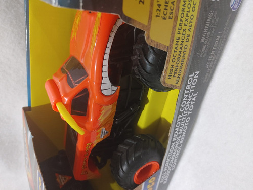 Monster Jam Toro Loco Control Remoto Spin Master 1:24