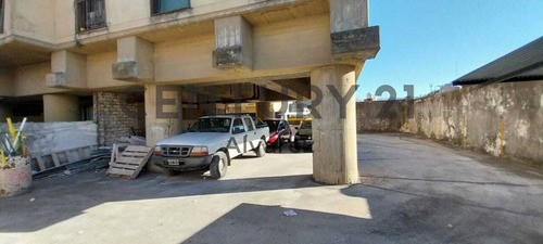 Imagen 26 de 28 de Venta De Estacionamiento Con 60 Cocheras + Oficina Completa + Garita Y 3 Baños