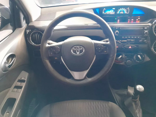 Toyota Etios 1.5 Xs