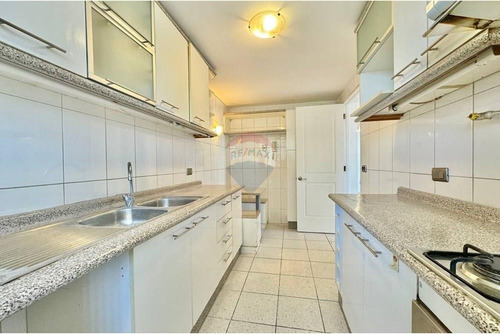 Excelente Departamento Con Vista Despejada 4d + 3b