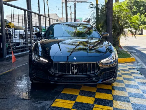 Maserati Ghibli 3.0 L At