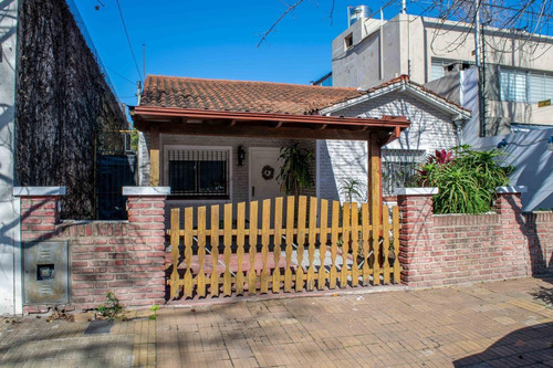 Imagen 1 de 18 de Casa - Mart.-santa Fe/fleming