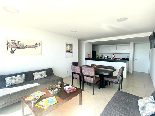 Habitación Con Baño Privado En Renta, En Zibatá, Querétaro