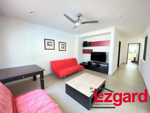 Excelente Residencia Diseñada Con Un Enfoque Moderno Y Funcional, Espacios Luminosos Y Abiertos Crean Una Atmósfera Acogedora En Cada Rincón