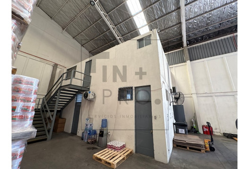 Bodega Industrial Con Oficinas En Quilicura - Buenaventura