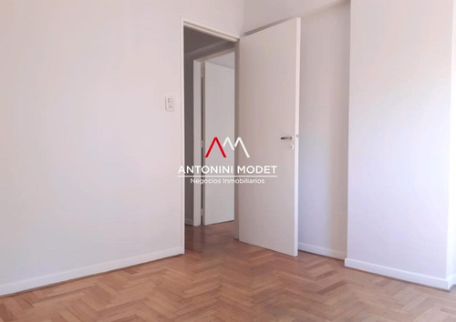 Venta De Departamento En Villa Del Parque