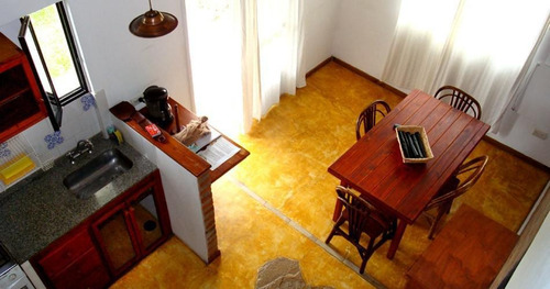 Venta Hotel 1 Dormitorio Colón Con Cochera