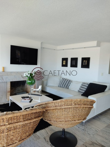 Venta Apartamento 3 Dormitorios, Peninsula, Punta Del Este- Ref: 2562