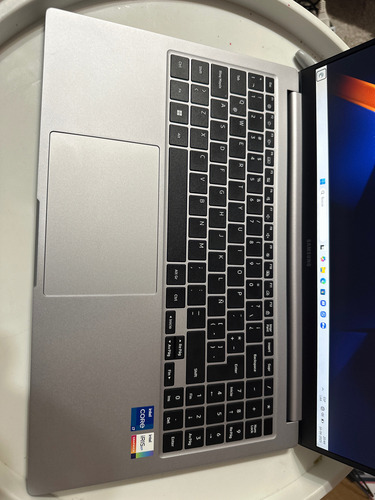 Notebook Samsung Galaxy Book4 I7-1355u 16/512 Np750xgj-ks2cl (Usado)