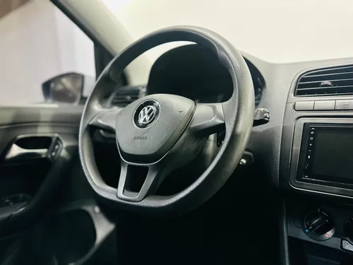 Volkswagen Vento 1.6 Starline At